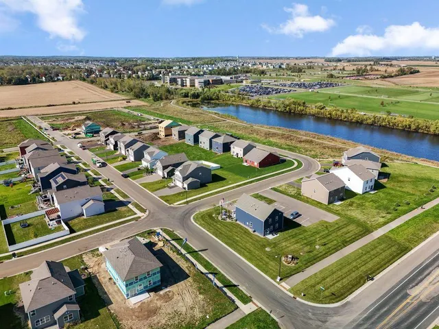 $389,990 | 6629 209th Street West, Farmington, MN 55024