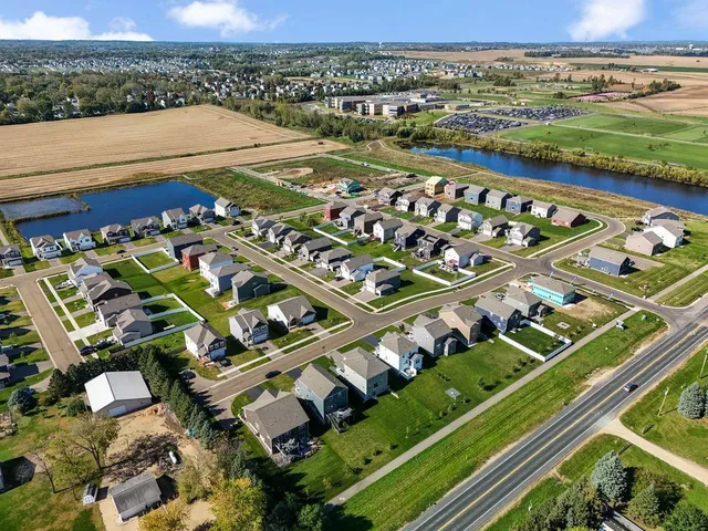 $389,990 | 6629 209th Street West, Farmington, MN 55024