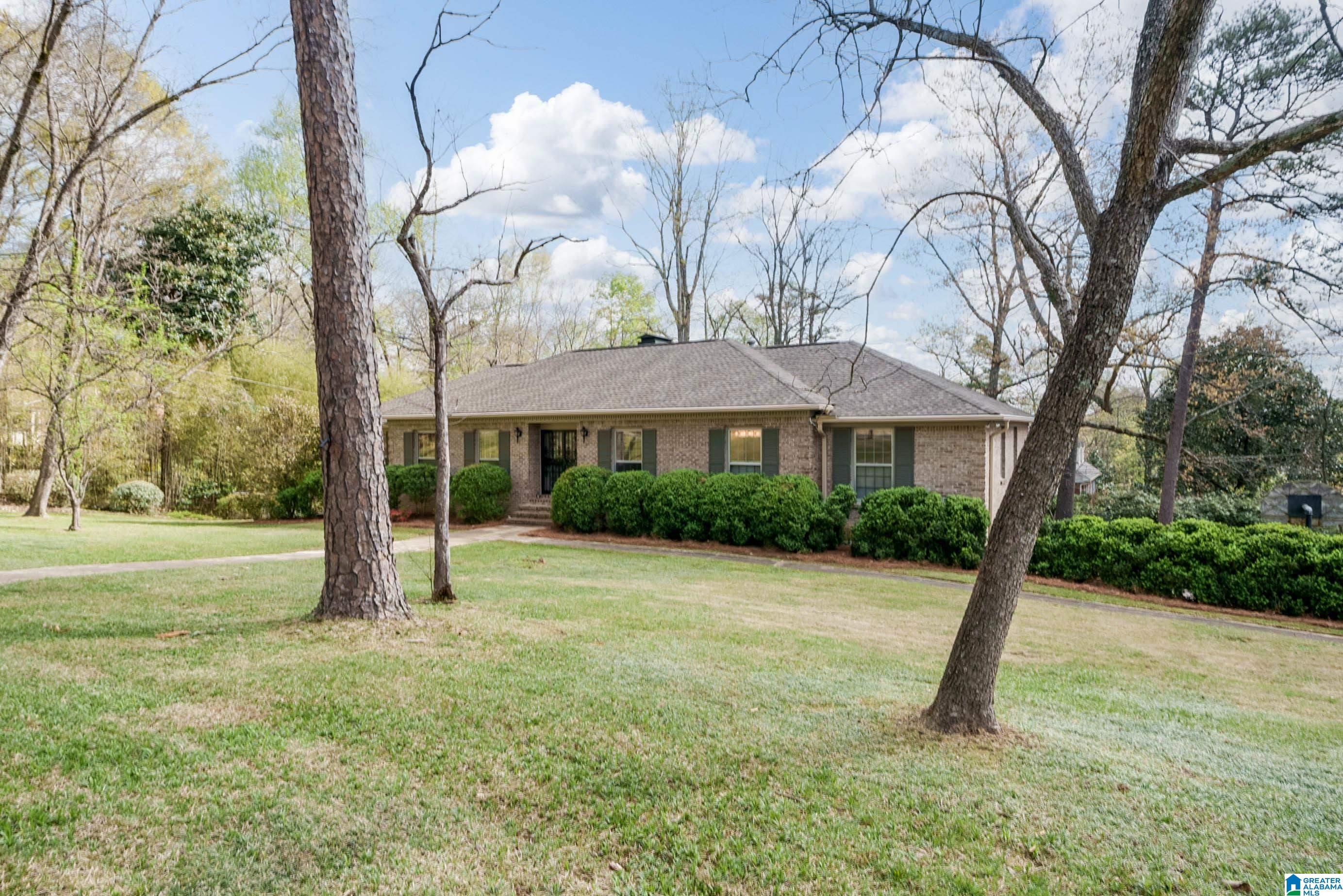 3857 Valley Head Road Mountain Brook, AL 35223 - Photo 2 of 40