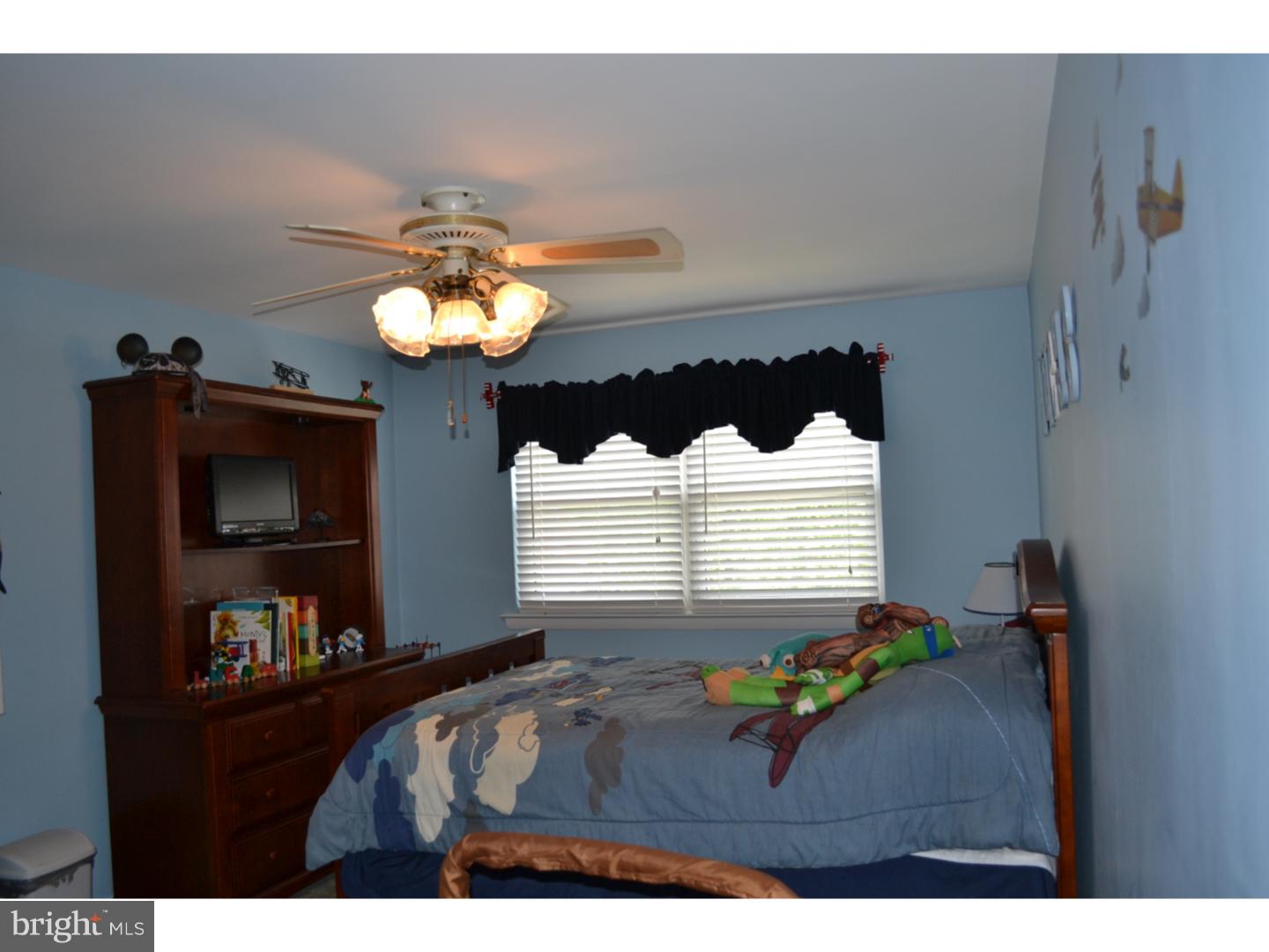 3322 Lester Road Philadelphia, PA 19154 - Photo 11 of 22 Bedroom 2