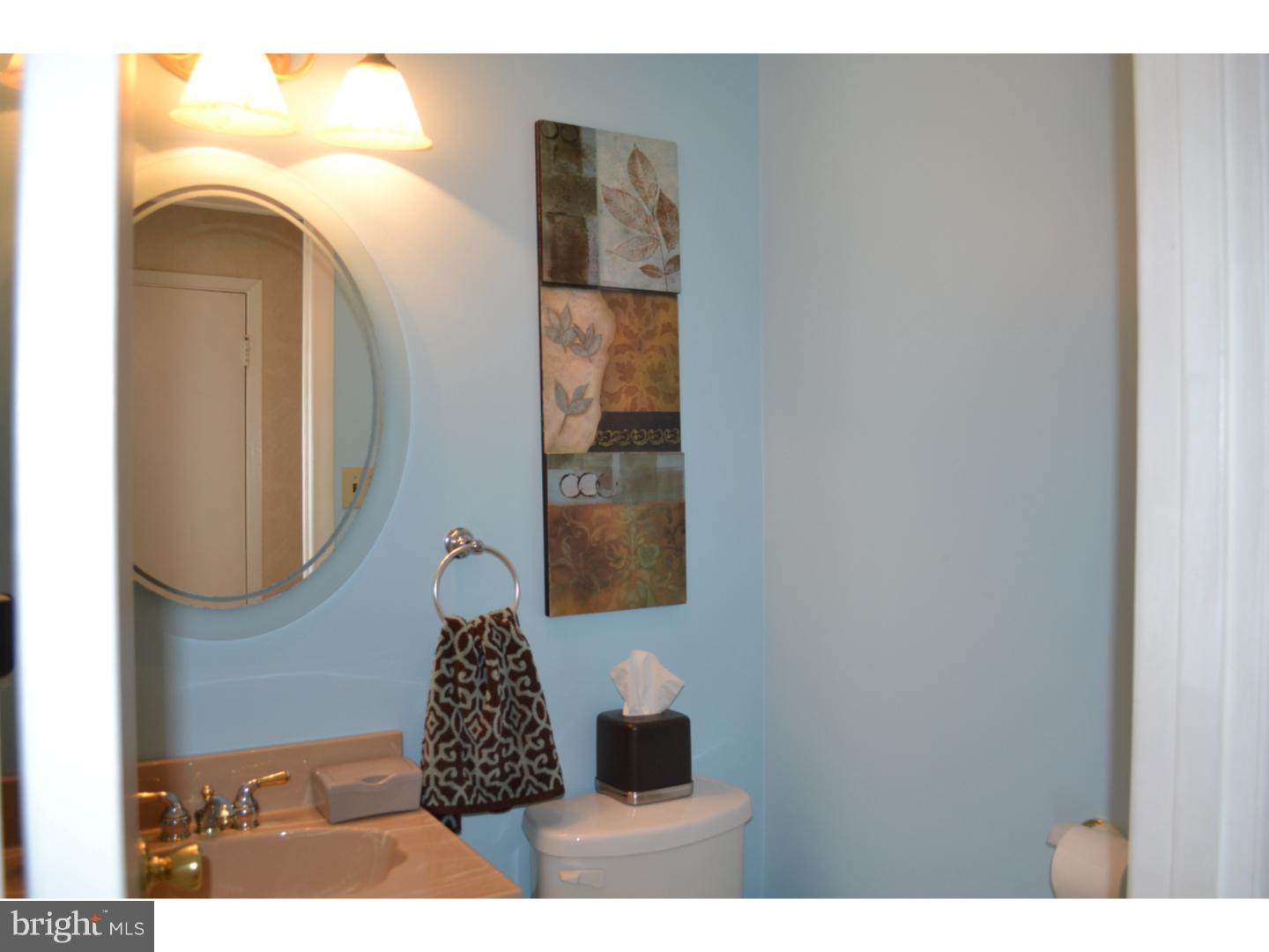 3322 Lester Road Philadelphia, PA 19154 - Photo 5 of 22 Half Bath