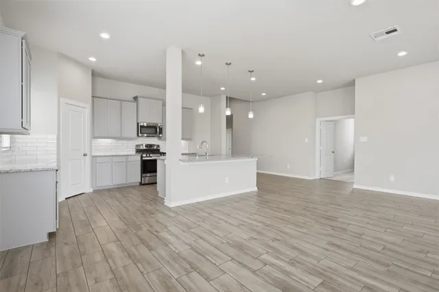 $305,000 | 4622 Seabourne Landing Drive, Rosenberg, TX 77469