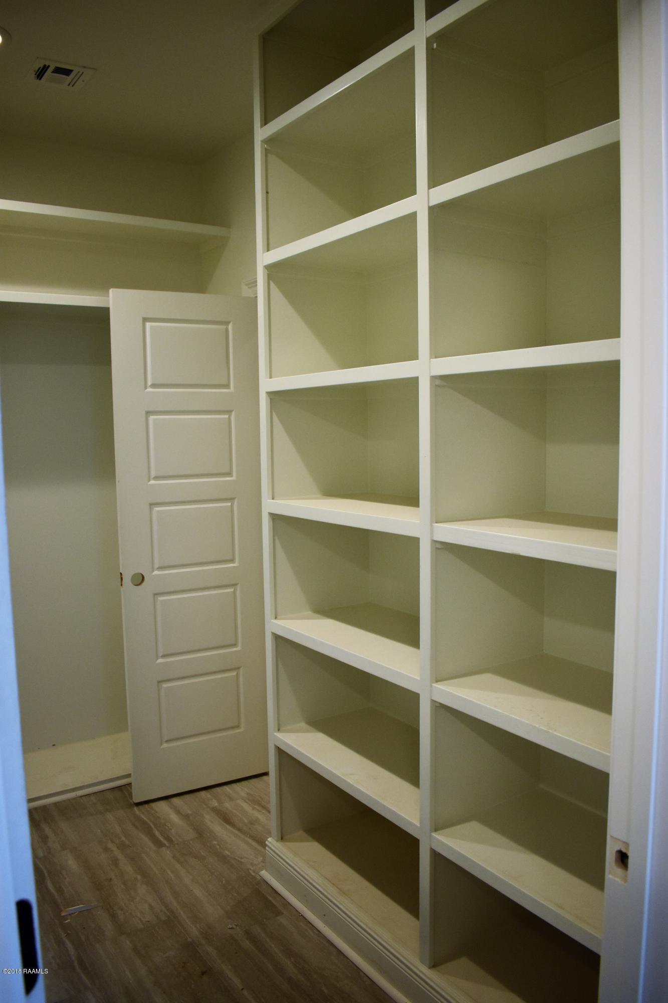 233 Whispering Meadows Road Broussard, LA 70518 - Photo 15 of 29 Gallery Image 15