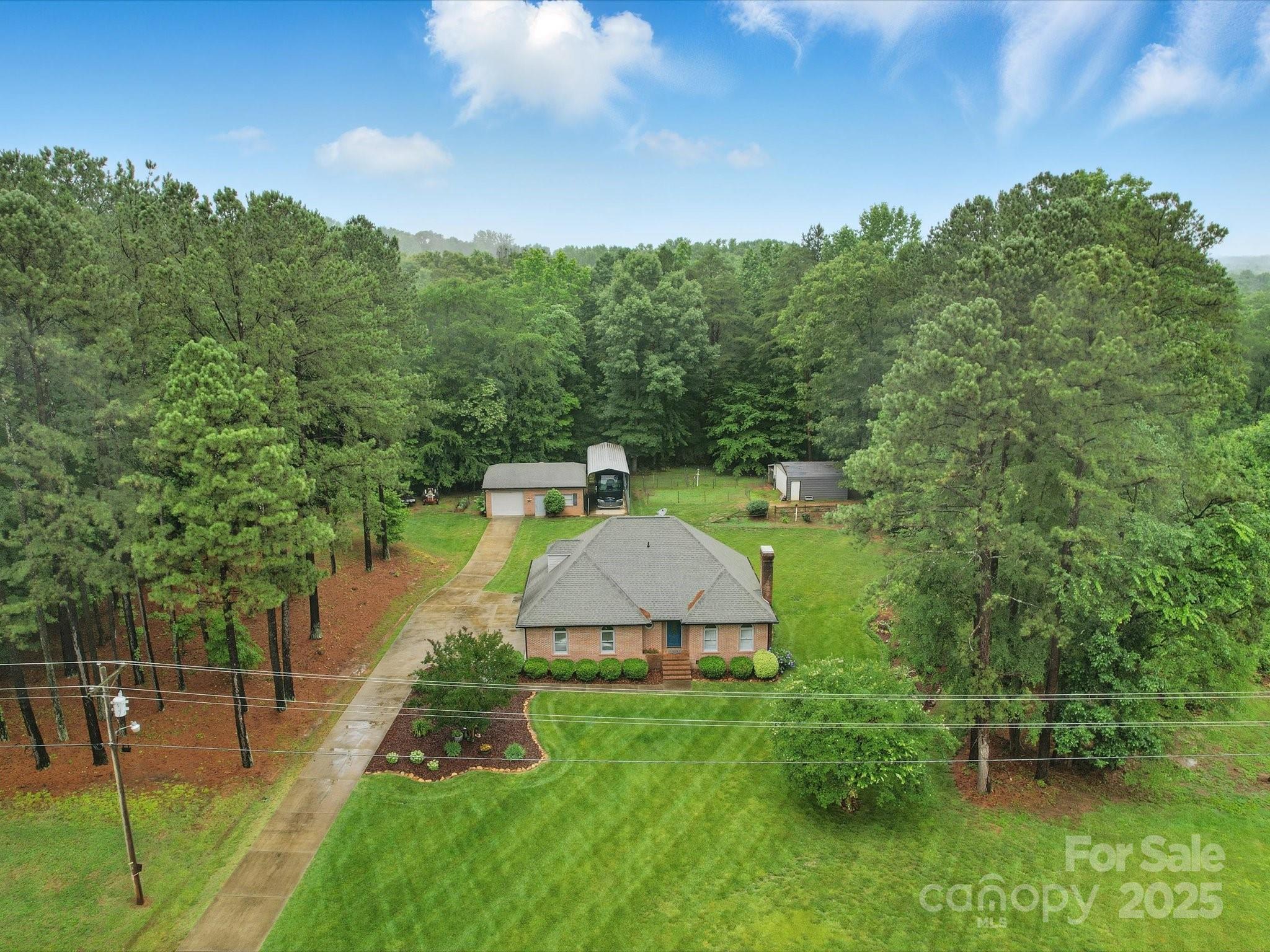 733 Killian Road Stanley, NC 28164 - Photo 1 of 44 Gallery Image 1