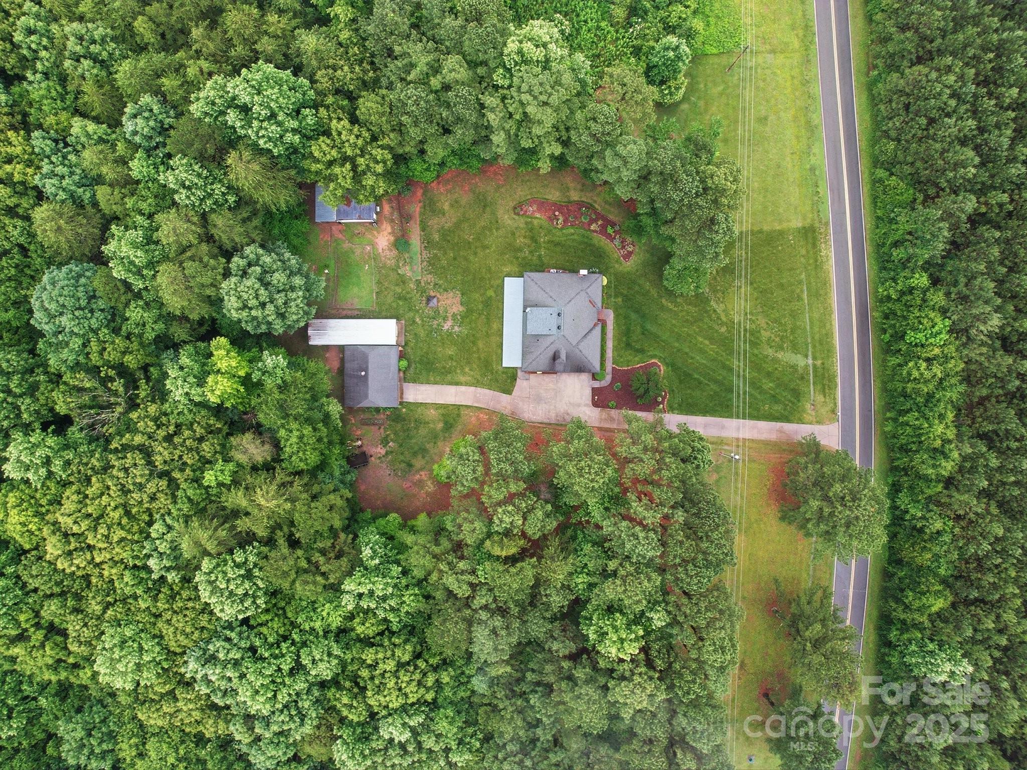 733 Killian Road Stanley, NC 28164 - Photo 6 of 44 Gallery Image 6