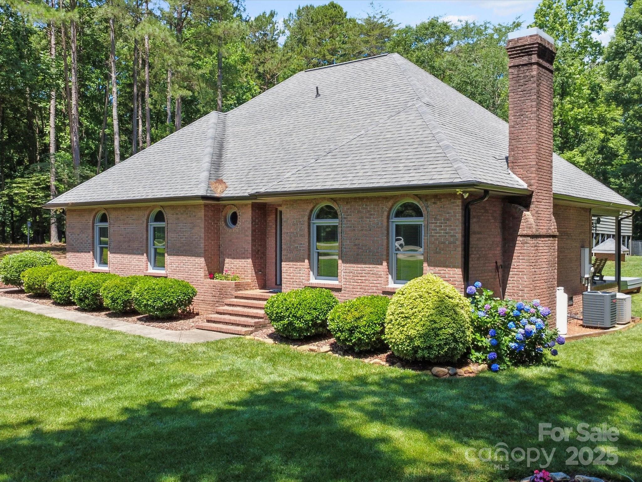 733 Killian Road Stanley, NC 28164 - Photo 8 of 44 Gallery Image 8