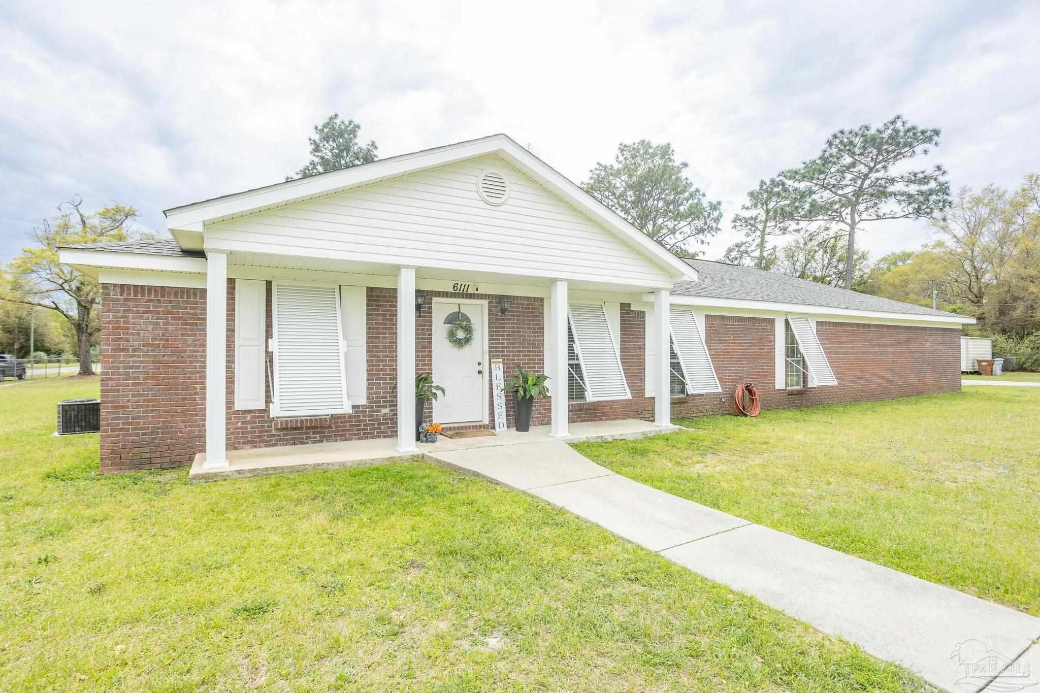 6111 Carr Road Milton, FL 32583 - Photo 1 of 44 Front of Home