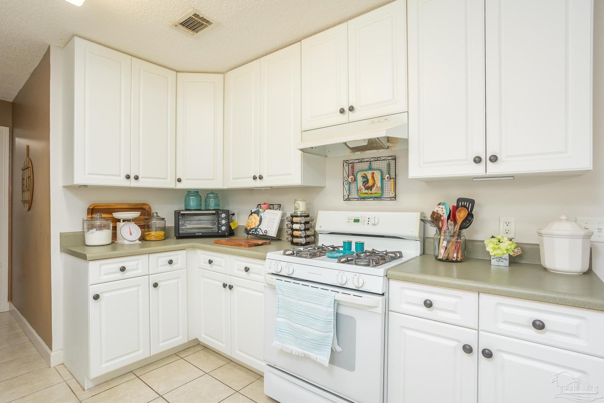 6111 Carr Road Milton, FL 32583 - Photo 14 of 44 Gallery Image 14