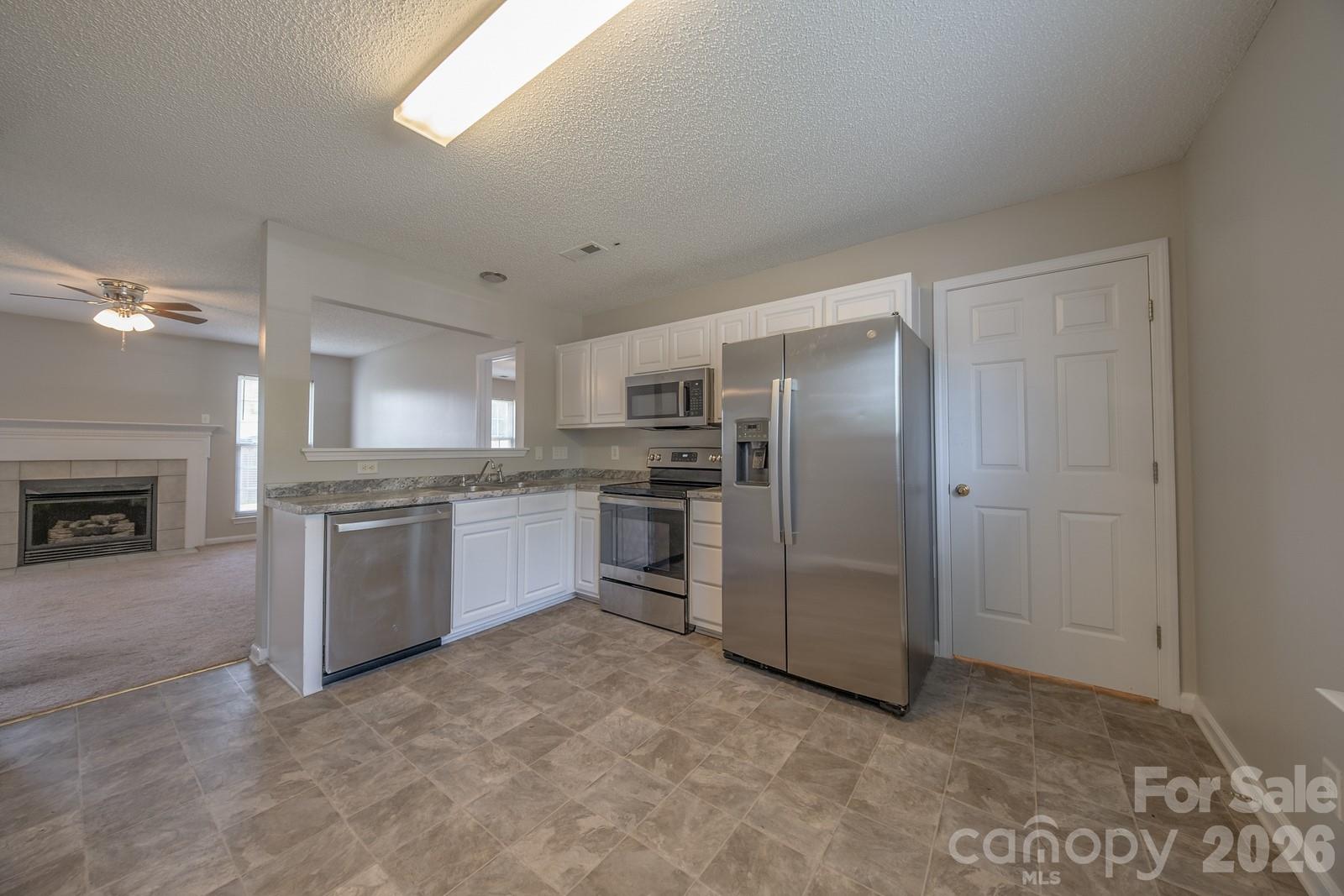 3003 Fairglen Road Charlotte, NC 28269 - Photo 7 of 17 Gallery Image 7