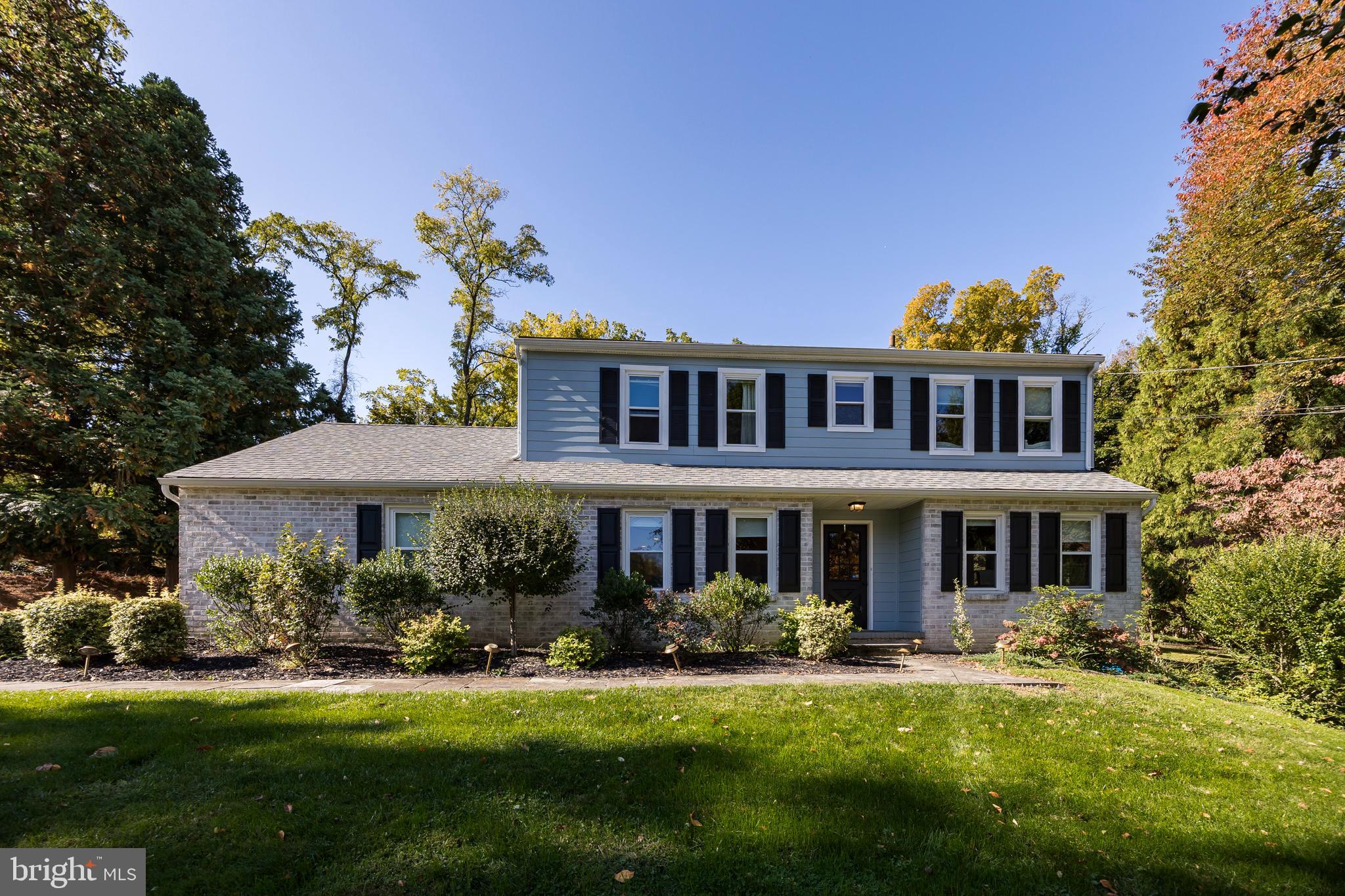 902 Radnor Road Wayne, PA 19087 - Photo 1 of 38