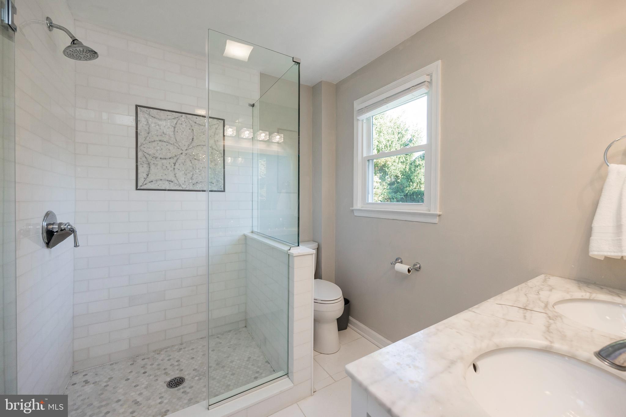 902 Radnor Road Wayne, PA 19087 - Photo 17 of 38