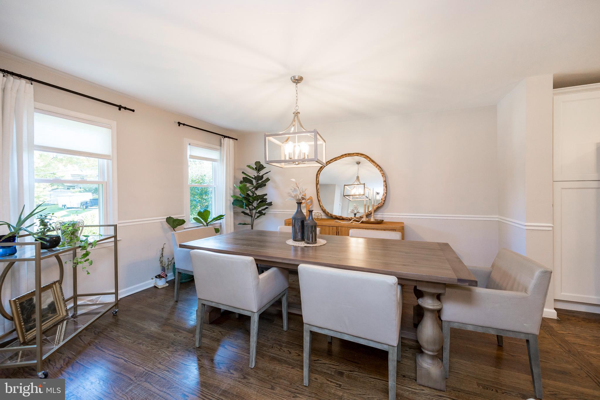 902 Radnor Road Wayne, PA 19087 - Photo 3 of 38 Dining Room