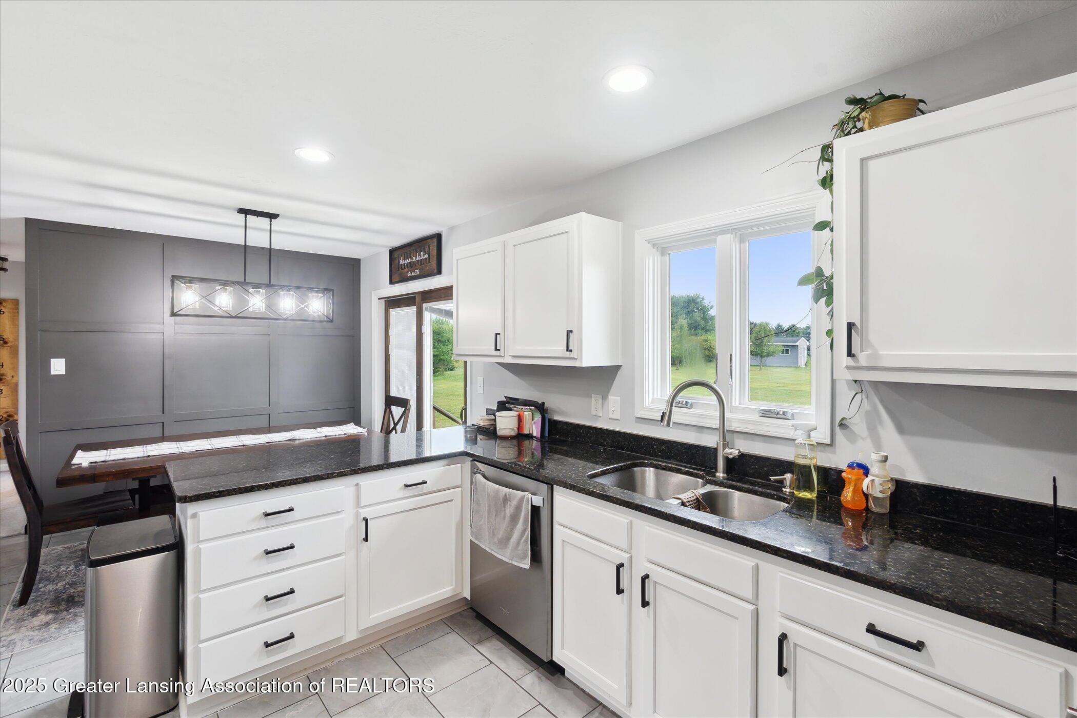 2150 West Parks Road St. Johns, MI 48879 - Photo 13 of 44 13-2150-W-Parks-Rd-St-Johns-MI-48879-Win