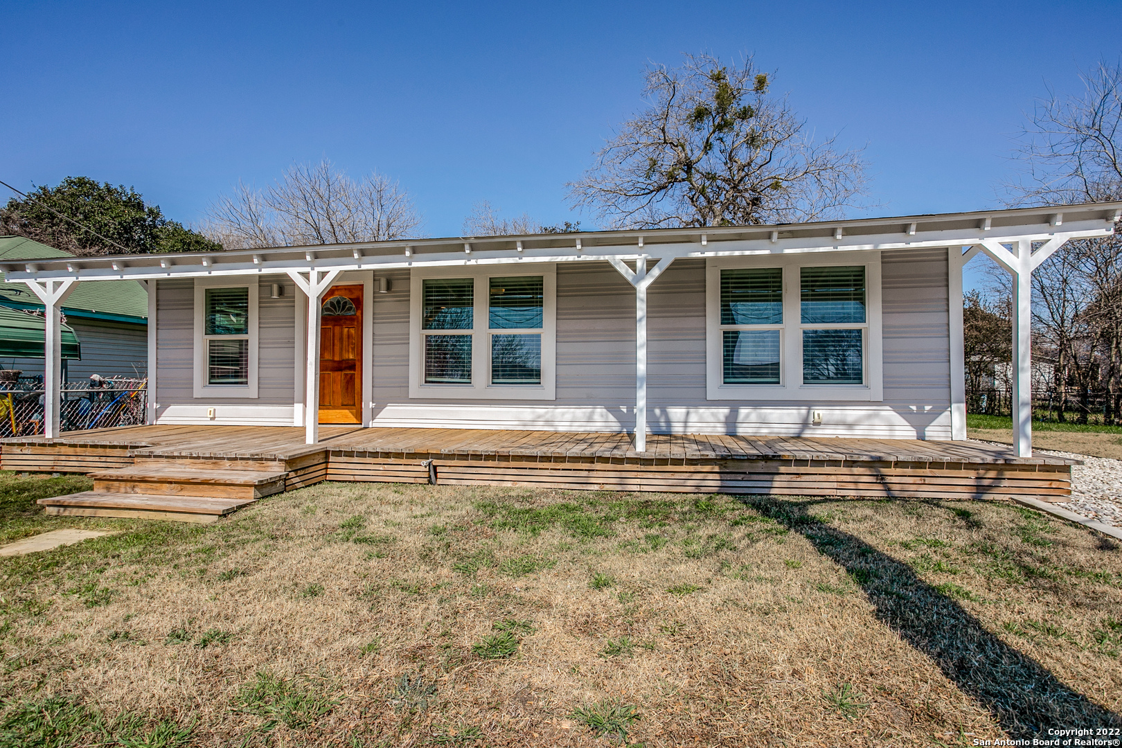 311 Clarence Street San Antonio, TX 78212 - Photo 2 of 23 front view of a house with a large window