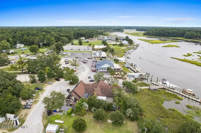 $475,000 | 9200 Island Shore Avenue, Calabash, NC 28467