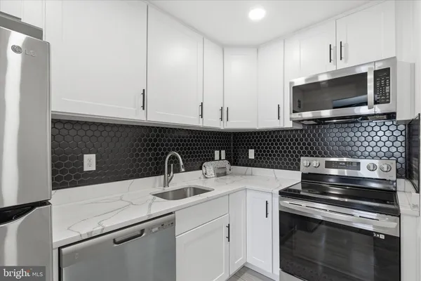 $468,000 | 16 Daimler Drive, Unit 62, Capitol Heights, MD 20743