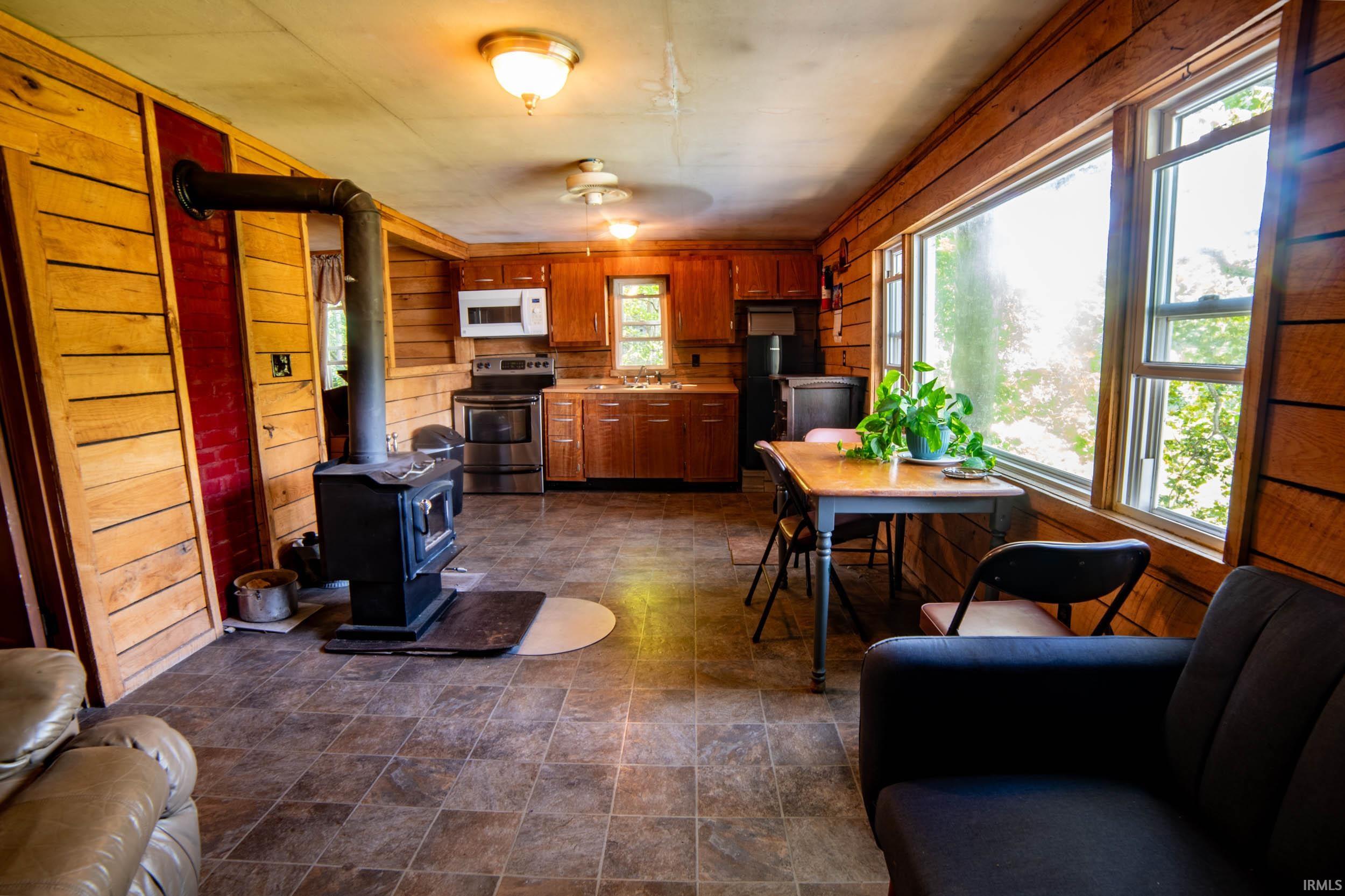 3361 Lawrenceport Road Mitchell, IN 47446 - Photo 8 of 16
