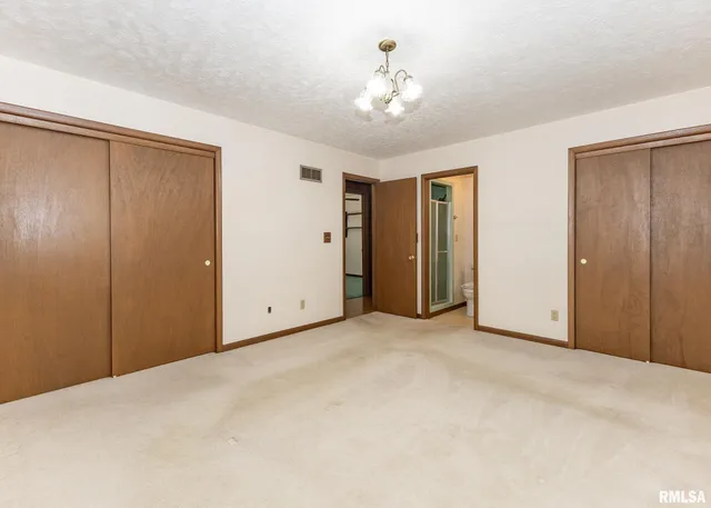 $385,000 | 159 Deer Park Drive, Geneseo, IL 61254