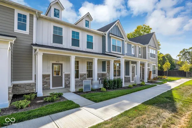 $300,708 | 8520 Goldfinch Road, Brownsburg, IN 46112