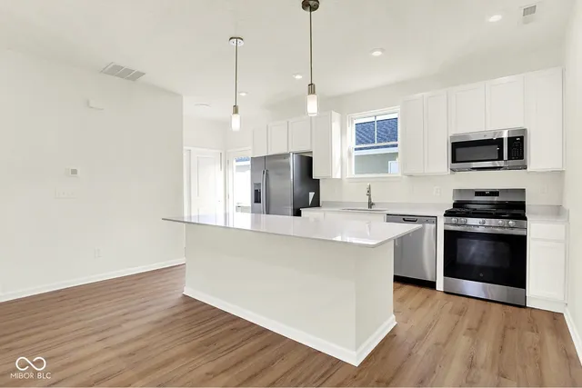 $300,708 | 8520 Goldfinch Road, Brownsburg, IN 46112