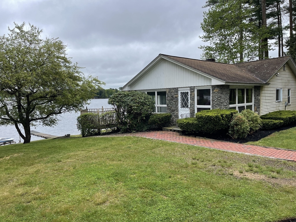 6 Lakeview Road North Brookfield, MA 01535 - Photo 3 of 32 Gallery Image 3