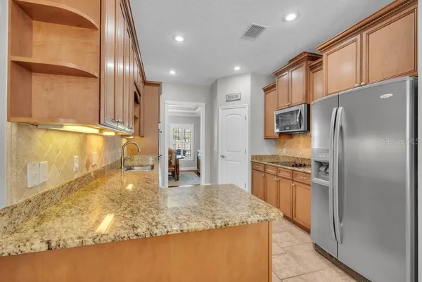 $1,100,000 | 3916 Powerline Road, Lithia, FL 33547