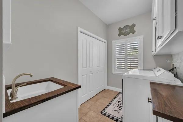 $1,100,000 | 3916 Powerline Road, Lithia, FL 33547