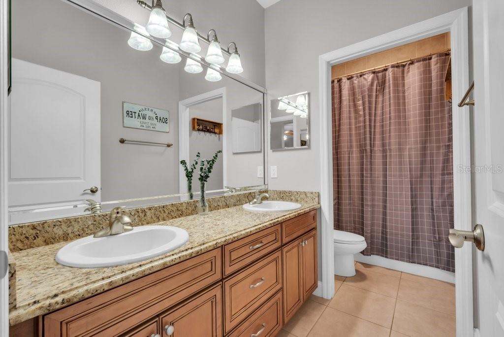 3916 Powerline Road Lithia, FL 33547 - Photo 31 of 66