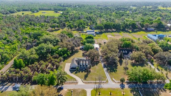 $1,100,000 | 3916 Powerline Road, Lithia, FL 33547