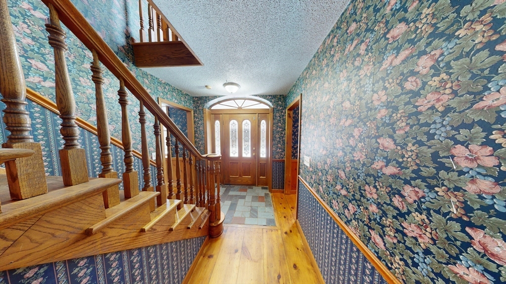 119 Sturbridge Road Brimfield, MA 01010 - Photo 18 of 34