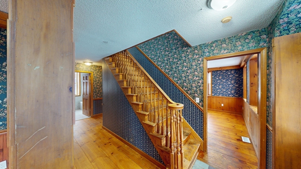 119 Sturbridge Road Brimfield, MA 01010 - Photo 19 of 34