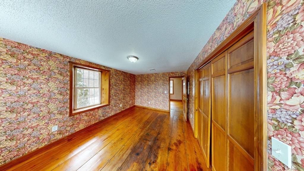 119 Sturbridge Road Brimfield, MA 01010 - Photo 21 of 34