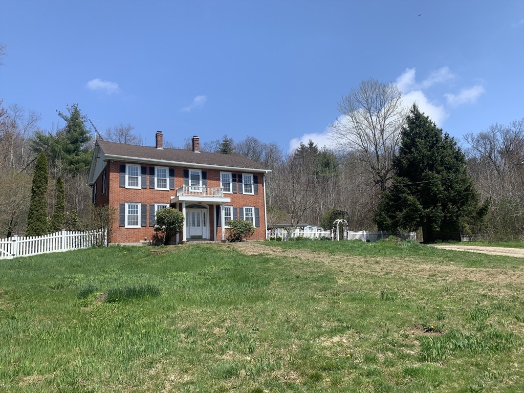 119 Sturbridge Road Brimfield, MA 01010 - Photo 3 of 34