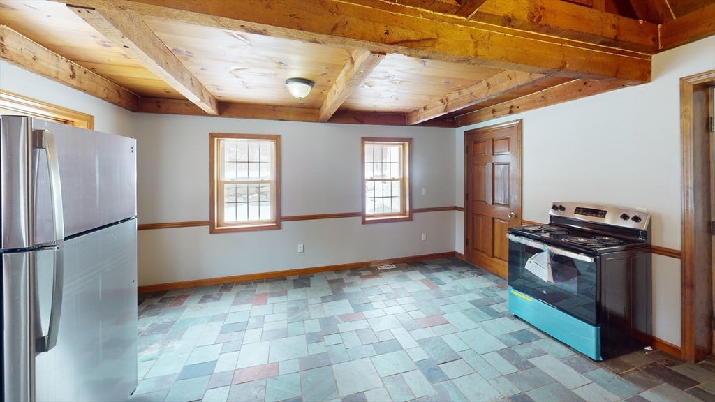 119 Sturbridge Road Brimfield, MA 01010 - Photo 9 of 34