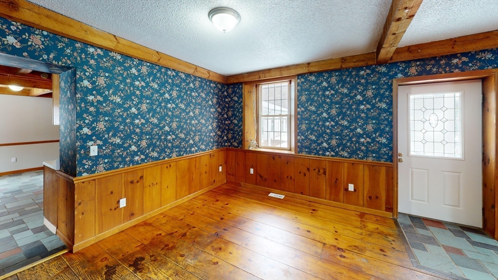 119 Sturbridge Road Brimfield, MA 01010 - Photo 10 of 34