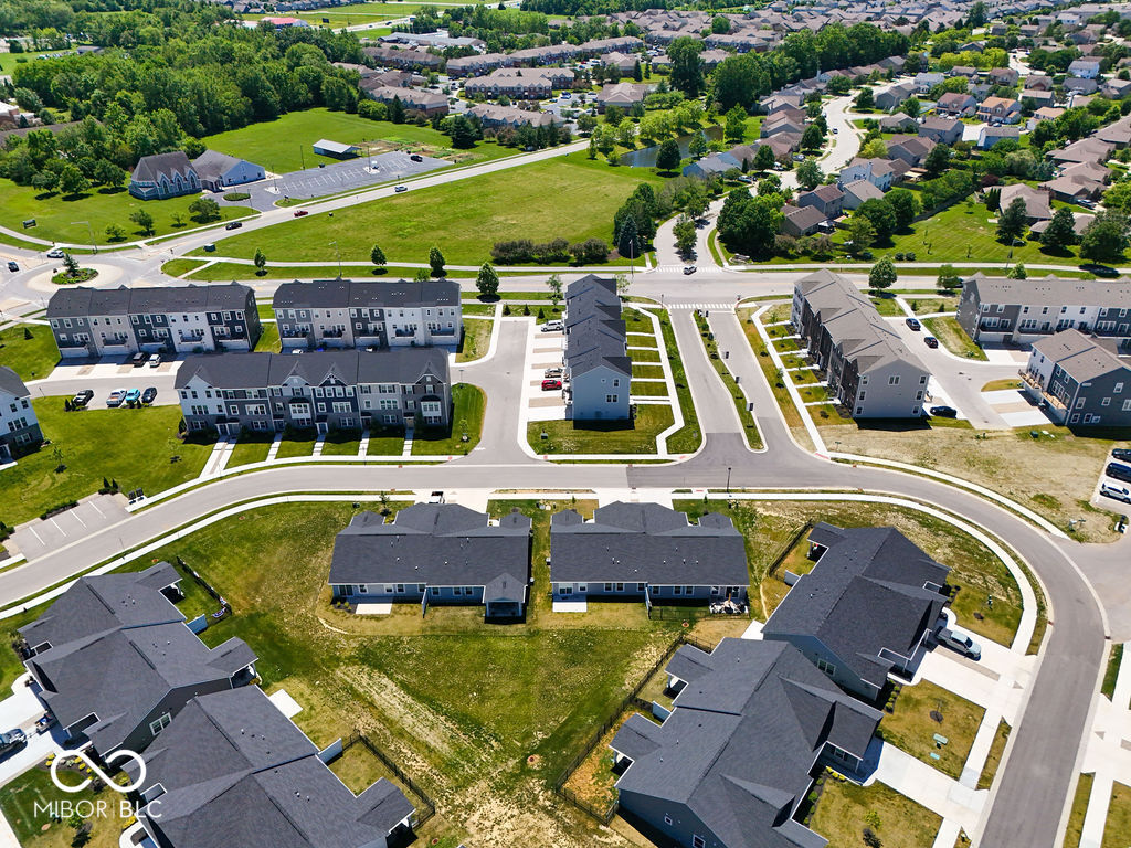 5950 Rancho Drive Plainfield, IN 46168 - Photo 4 of 41