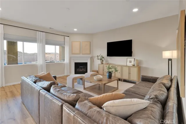 $4,500 | 17066 Ta-Ki-Pi Road, Apple Valley, CA 92307