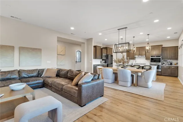 $4,500 | 17066 Ta-Ki-Pi Road, Apple Valley, CA 92307