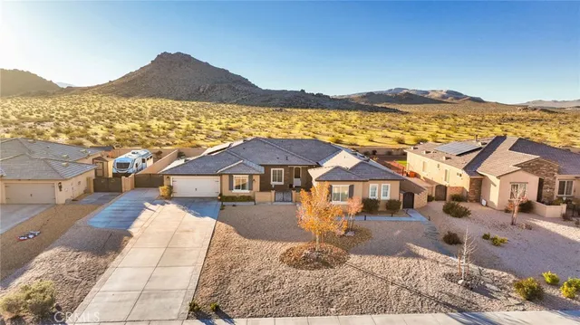 $4,500 | 17066 Ta-Ki-Pi Road, Apple Valley, CA 92307