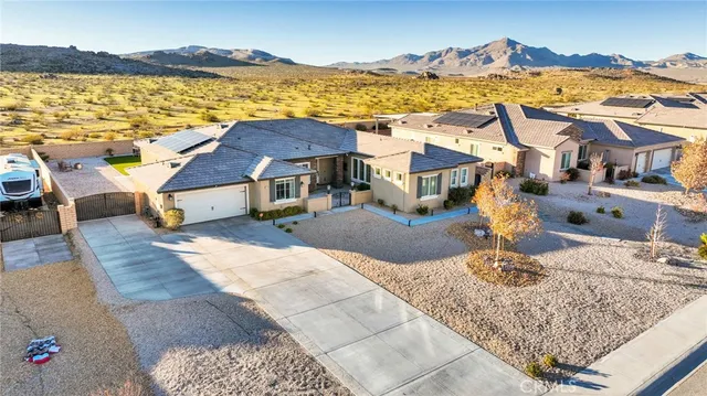 $4,500 | 17066 Ta-Ki-Pi Road, Apple Valley, CA 92307