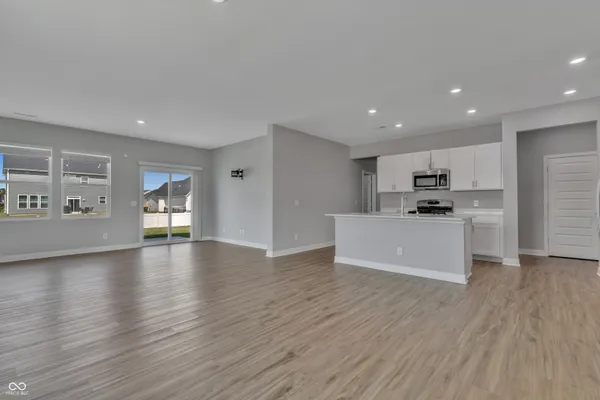 $2,100 | 76 Fernleaf Drive, Whiteland, IN 46184