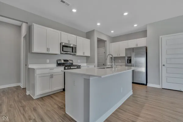 $2,100 | 76 Fernleaf Drive, Whiteland, IN 46184