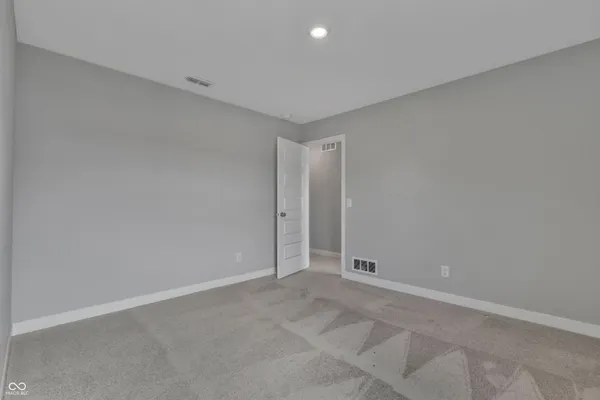 $2,100 | 76 Fernleaf Drive, Whiteland, IN 46184