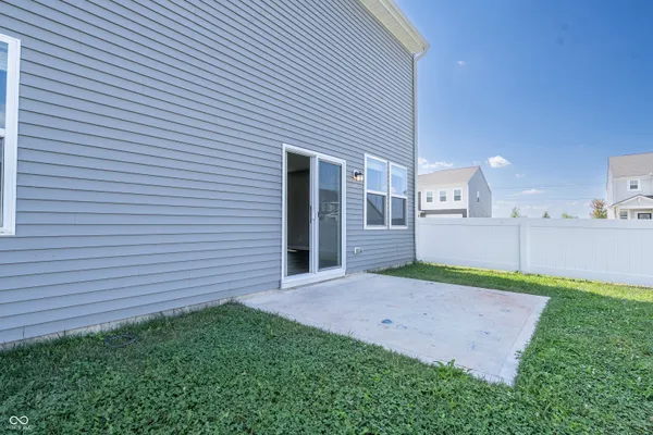 $2,100 | 76 Fernleaf Drive, Whiteland, IN 46184