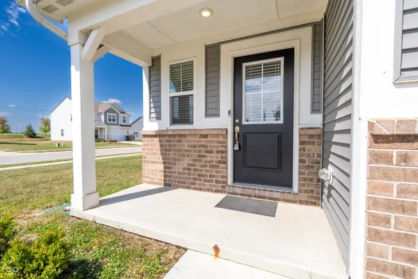 $2,100 | 76 Fernleaf Drive, Whiteland, IN 46184