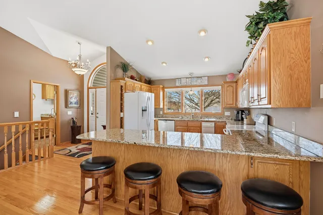 $450,000 | 540 Hickory Street South, Annandale, MN 55302