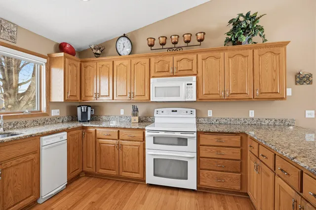 $450,000 | 540 Hickory Street South, Annandale, MN 55302