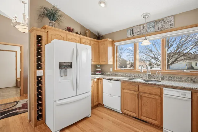 $450,000 | 540 Hickory Street South, Annandale, MN 55302