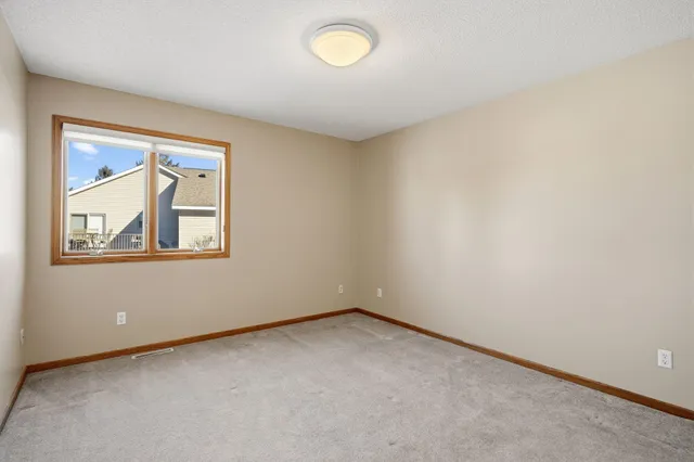 $450,000 | 540 Hickory Street South, Annandale, MN 55302