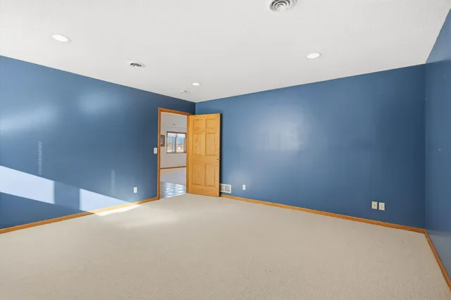 $450,000 | 540 Hickory Street South, Annandale, MN 55302